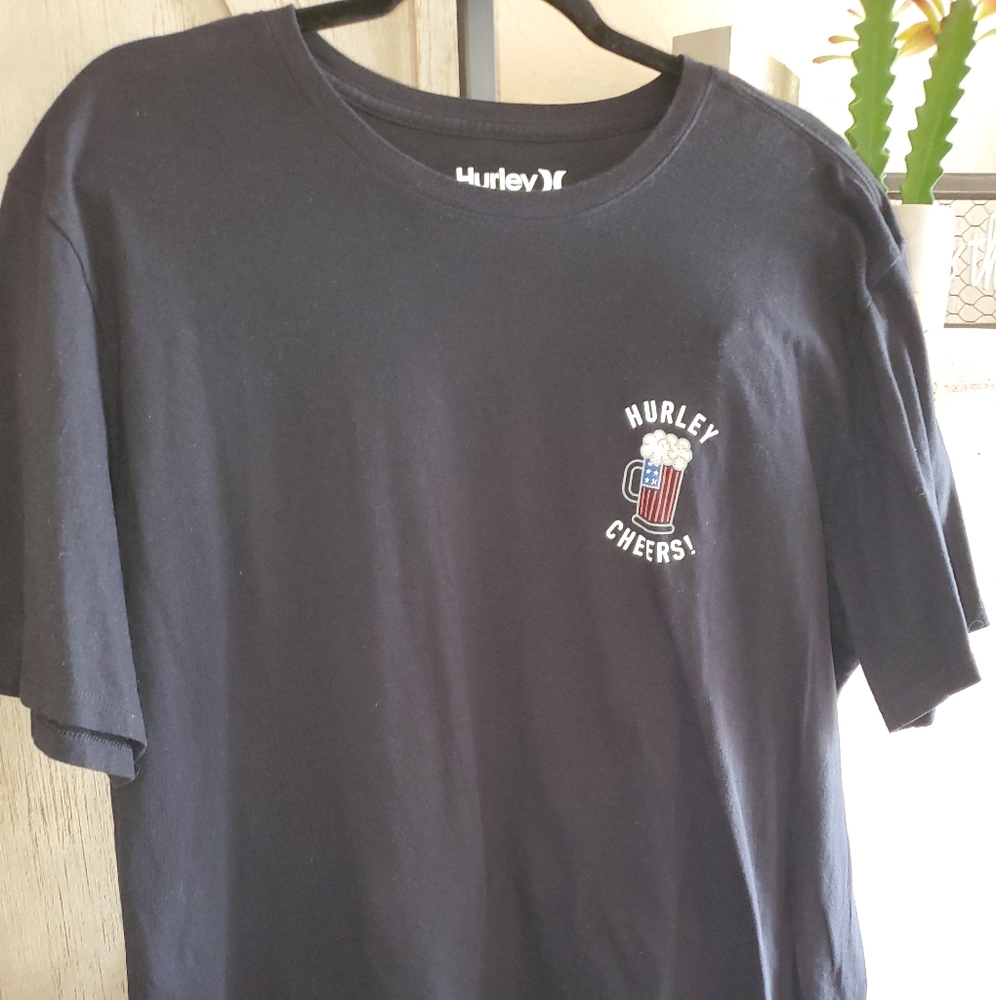 Hurley Men's Tshirt Size XL